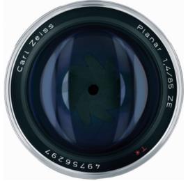 Zeiss-Distagon-T-18mm-f-3-5-ZE-Wide-Angle-Lens-Canon-EF-Mounts